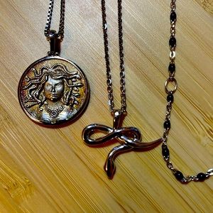 Awe Inspired Medusa Layering set